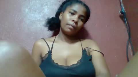 rovaelyah online show from April 29, 4:49 am