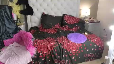 Snapshot of roxalanastar chatting on July 23, 1:58 am Roxalana online show from July 23, 1:58 am