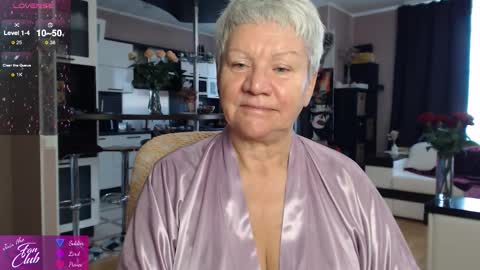 Snapshot of roxana_brooks chatting on October 2, 6:09 am Roxana online show from October 2, 6:09 am