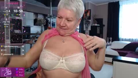 Roxana online show from March 26, 2:44 pm