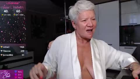 Snapshot of roxana_brooks chatting on July 30, 7:02 pm Roxana online show from July 30, 7:02 pm