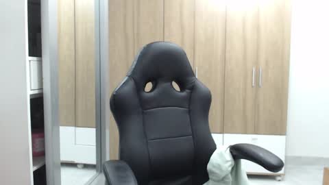 Roxana online show from February 6, 1:27 am