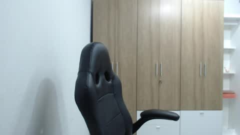 Snapshot of roxanalove7 chatting on May 15, 11:56 pm Roxana online show from May 15, 11:56 pm