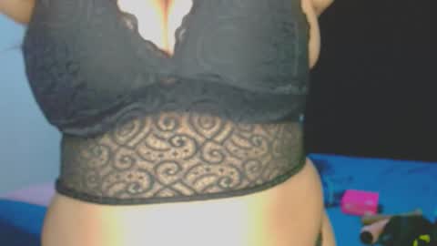 roxanasexy2025 online show from November 26, 10:38 am