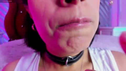 roxanne_han online show from April 27, 12:03 pm