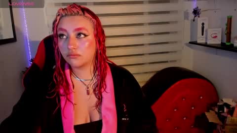 roxanne online show from April 25, 12:19 pm