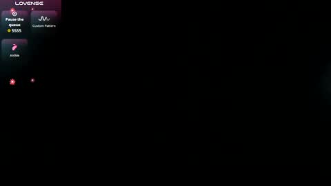 Snapshot of roxanneroulette chatting on June 24, 1:26 am Silver online show from June 24, 1:26 am