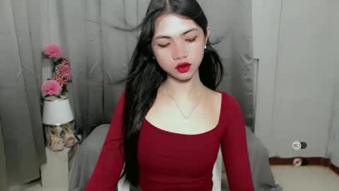 Snapshot of roxie_fuckdoll chatting on January 6, 10:26 pm Roxie online show from January 6, 10:26 pm