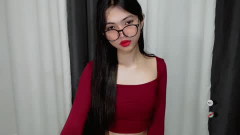 Snapshot of roxie_fuckdoll chatting on January 14, 9:20 pm Roxie online show from January 14, 9:20 pm