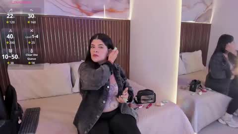 Roxie  online show from September 30, 11:37 am