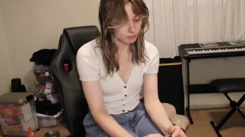 Snapshot of roxiethefox chatting on September 13, 11:48 pm roxie online show from September 13, 11:48 pm