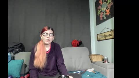 roxihazeleyes online show from September 20, 10:38 am