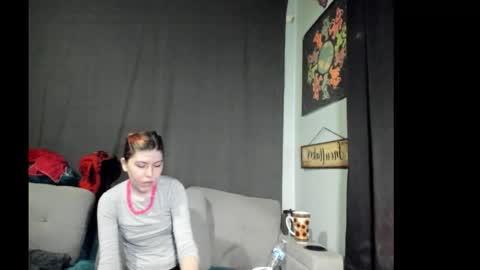 roxihazeleyes online show from October 21, 5:35 pm