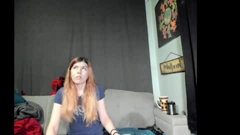 roxihazeleyes online show from October 22, 5:45 pm