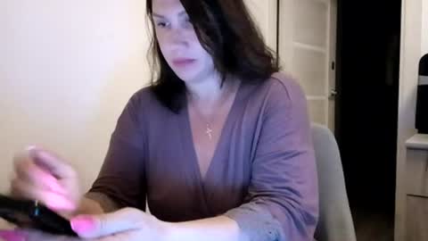Snapshot of roxolanaa_sexy chatting on June 29, 10:21 pm ROXOLANAA SEXY online show from June 29, 10:21 pm