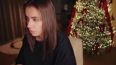 Snapshot of roxxxete chatting on December 14, 4:23 pm roxxxete online show from December 14, 4:23 pm