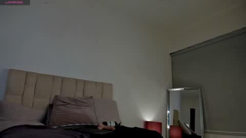 Snapshot of roxxy_mora chatting on February 4, 12:29 am Roxxy online show from February 4, 12:29 am