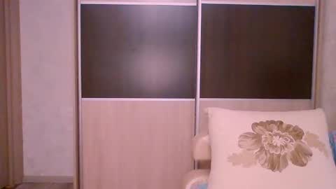 Roxxy Wharton online show from March 12, 12:33 pm