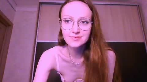 Roxxy Wharton online show from July 4, 11:05 am