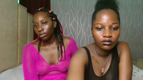 Roxy online show from May 5, 7:44 pm