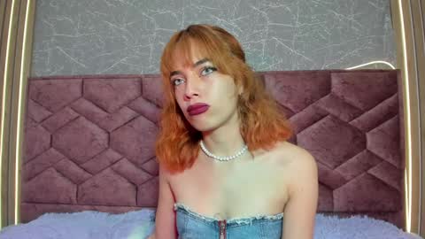 roxy_jones_ online show from February 6, 8:23 pm