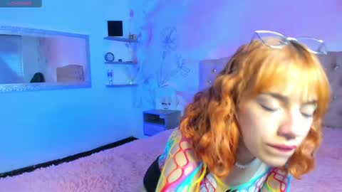 roxy_jones_ online show from February 14, 4:09 pm