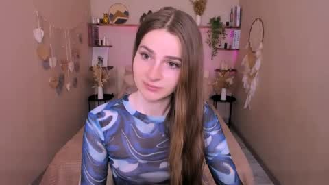 Snapshot of roxy_kisss chatting on June 9, 8:04 am Roxy online show from June 9, 8:04 am