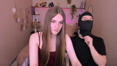 Snapshot of roxy_kisss chatting on June 18, 9:14 am Roxy online show from June 18, 9:14 am