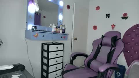 Roxy online show from June 9, 3:18 am