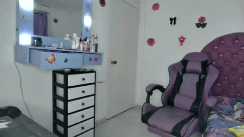 Roxy online show from June 21, 1:52 am