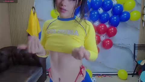 Snapshot of roxy_luxe_tf chatting on June 27, 2:23 pm Roxy online show from June 27, 2:23 pm