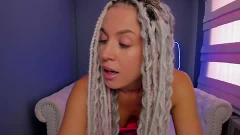 Roxy online show from March 7, 6:02 am