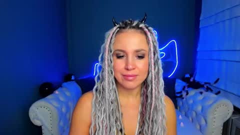 Roxy online show from November 1, 1:18 am