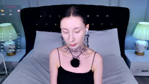 roxanne online show from May 3, 3:45 am