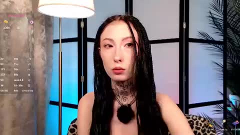 roxanne online show from June 15, 3:31 am