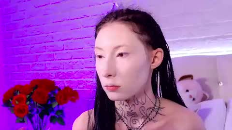 roxanne online show from June 29, 3:35 am