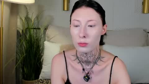 roxanne online show from August 2, 3:38 am