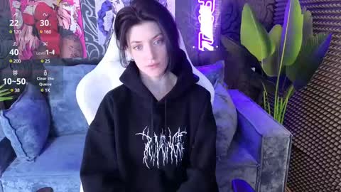 Snapshot of roxy_riot_ chatting on February 17, 1:25 am roxy_riot_ online show from February 17, 1:25 am