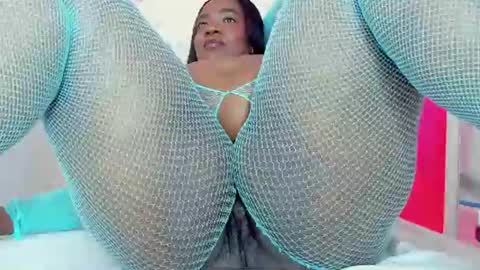 Snapshot of roxy_sexy69 chatting on July 1, 9:14 pm roxy_sexy69 online show from July 1, 9:14 pm