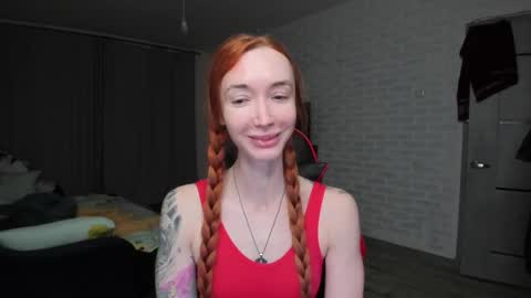 Snapshot of roxy_silver chatting on December 13, 9:09 pm Roxy online show from December 13, 9:09 pm