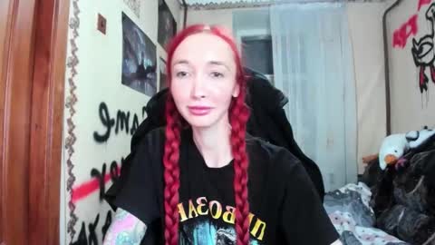 Snapshot of roxy_silver chatting on February 21, 8:32 pm Roxy online show from February 21, 8:32 pm