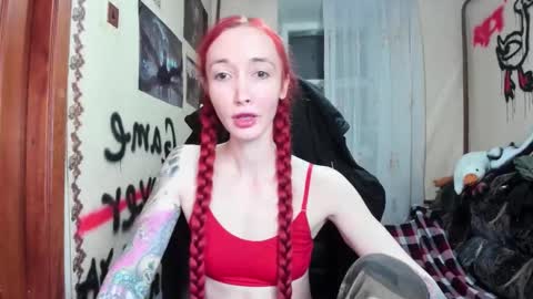 Snapshot of roxy_silver chatting on March 2, 8:48 pm Roxy online show from March 2, 8:48 pm