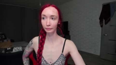 Snapshot of roxy_silver chatting on March 5, 11:56 pm Roxy online show from March 5, 11:56 pm