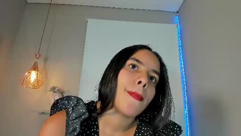 roxy_stone1 online show from June 13, 7:12 pm