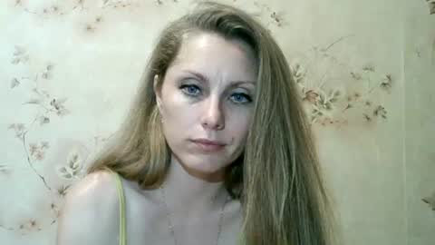 roxyfox18x01 online show from June 15, 8:00 pm