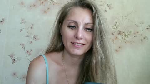 roxyfox18x01 online show from July 28, 1:32 pm