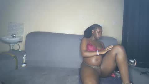 royal_charm online show from March 7, 8:00 am