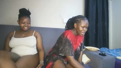 royal_charm online show from March 10, 8:41 am