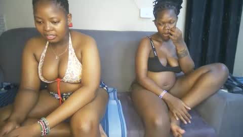 royal_charm online show from March 13, 2:07 am