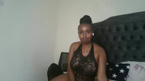 royal_temptation online show from March 17, 12:30 pm